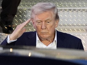美债崩溃说明了一切！华尔街：特朗普正在支付“白痴溢价”