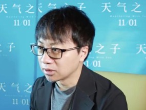 新海诚看完《哪吒2》一顿猛夸还晒出“龙爹”卡牌