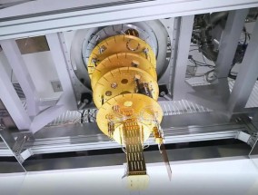 全球首次！中国自主量子计算机“本源悟空”运行十亿级AI微调大模型