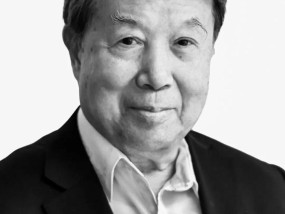 郭爱克同志逝世