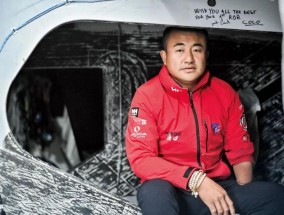 世上最难比赛，这个失去左手的中国人赢了