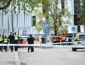 瑞典音乐节前发生枪击案，16岁蒙面枪手作案，至少三人死亡