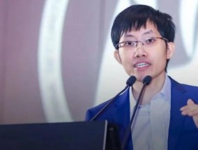 压力给到梁文锋