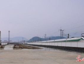 【发现最美铁路】云端上的“毫米级”守护者——丽香铁路养护工